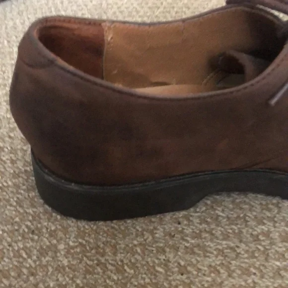 GH Bass & Co. Genuine Bucs casual dress shoes - Picture 11 of 14